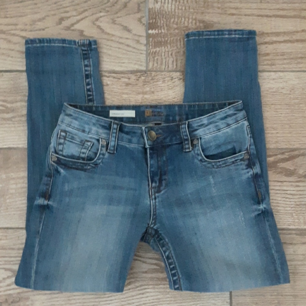 Kut from the cloth distressed straight leg jeans